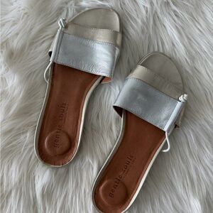 Gentle Souls Women's Two Toned Gold and Silver Slide Sandals Size 8